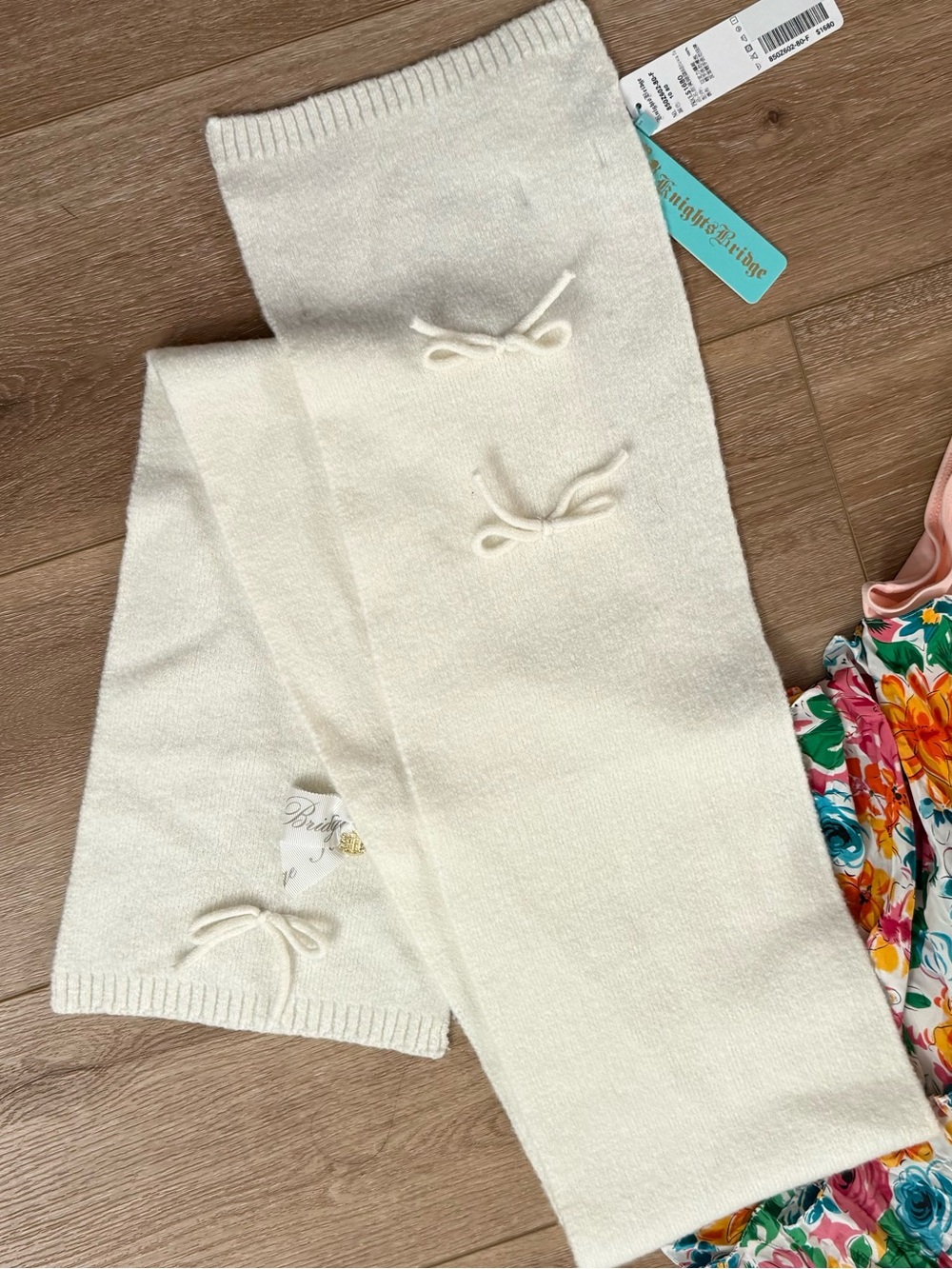 White Cream Knit Scarf with Bows nwt